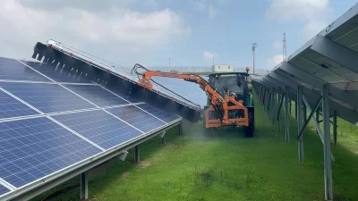 Solar Energy Panels Cleaning Machines